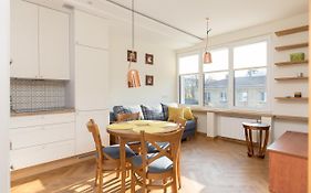 Piekna 2-Bedroom Apartment