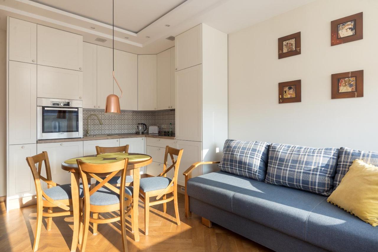 Piekna 2-Bedroom Apartment Варшава Екстер'єр фото