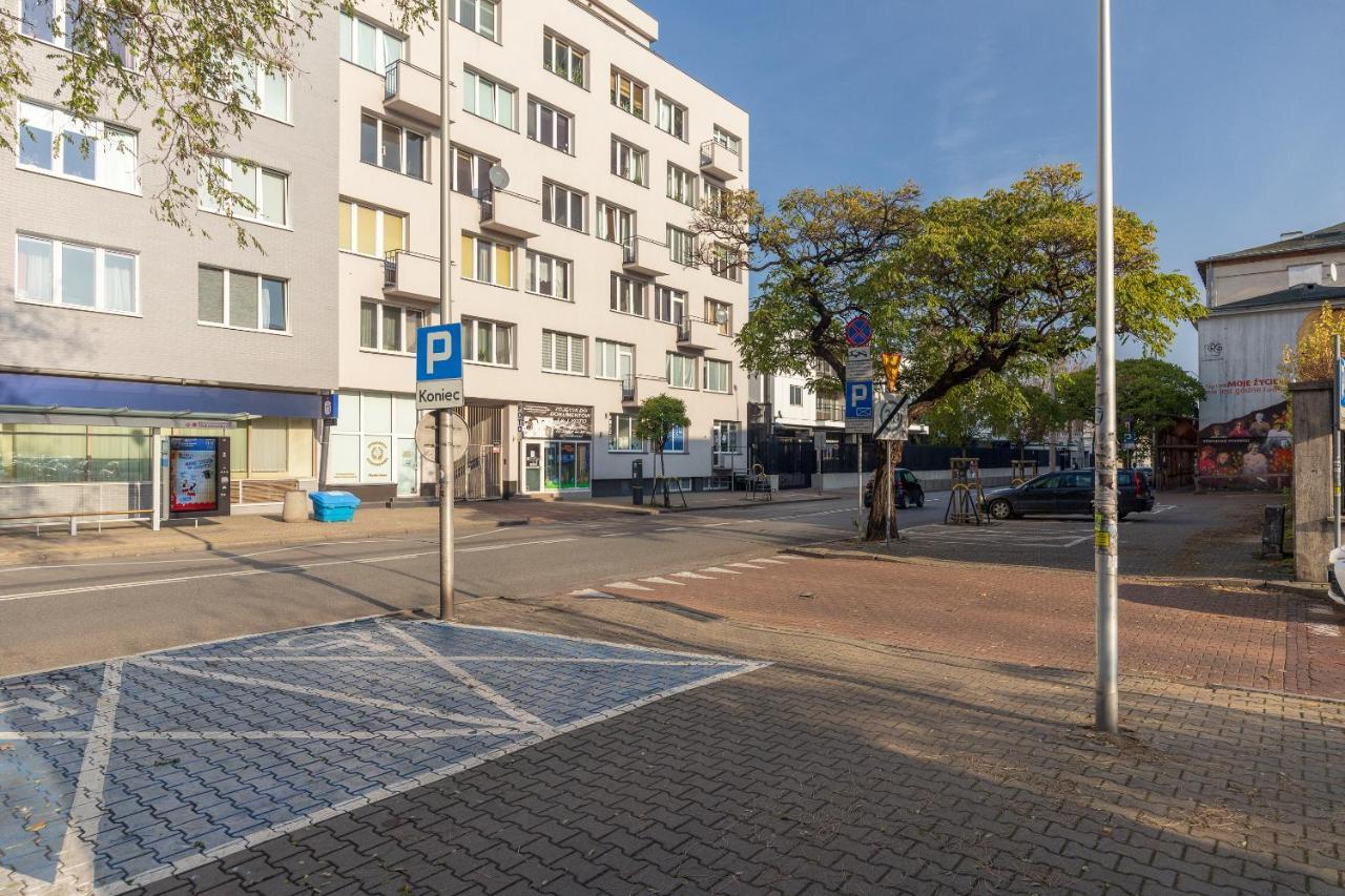Piekna 2-Bedroom Apartment Варшава Екстер'єр фото