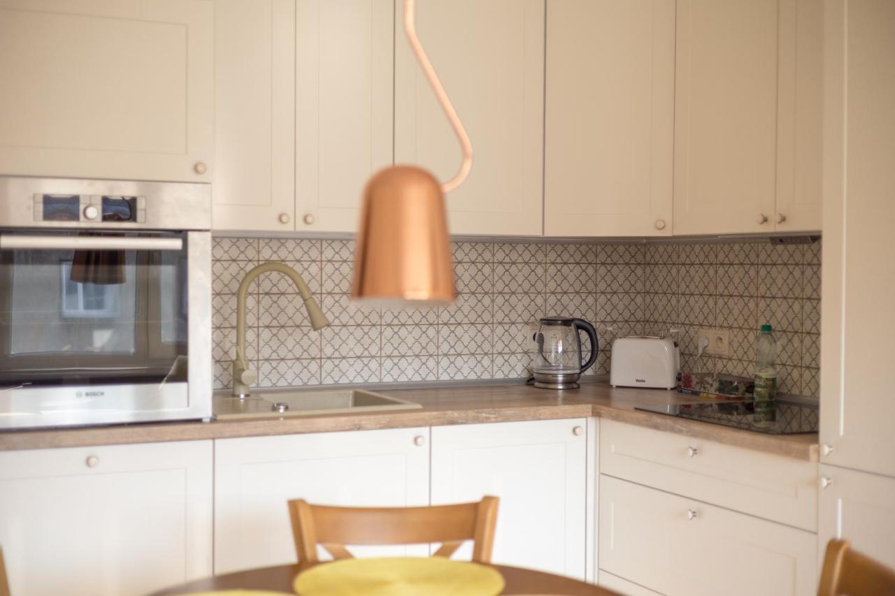 Piekna 2-Bedroom Apartment Варшава Екстер'єр фото