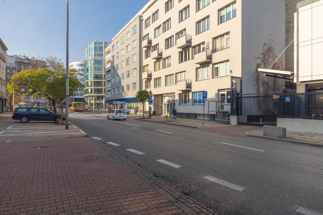 Piekna 2-Bedroom Apartment Варшава Екстер'єр фото