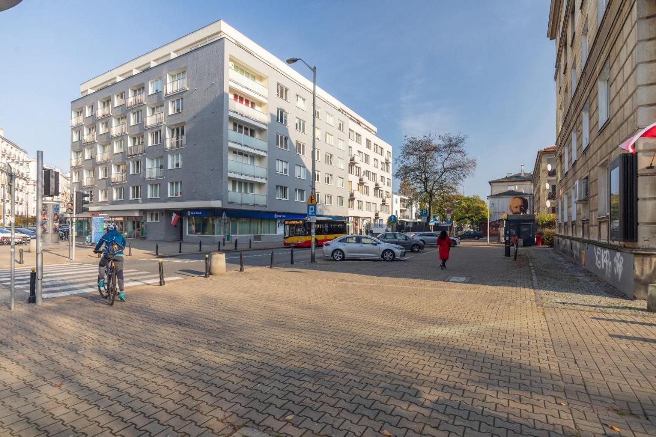 Piekna 2-Bedroom Apartment Варшава Екстер'єр фото